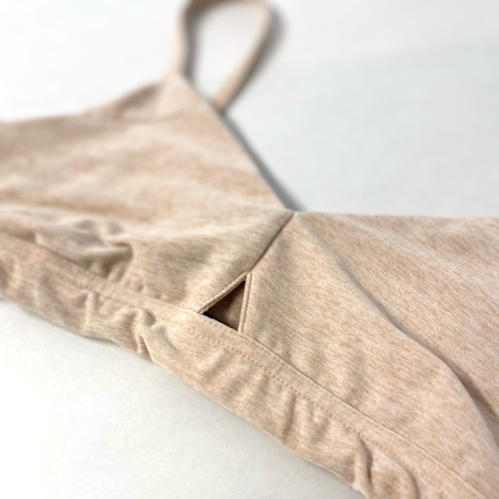 Alo Yoga Blush Nude Pink Lounge Bra